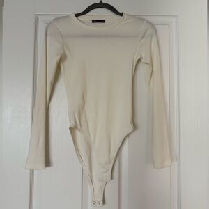 Zara Essential White Long Sleeve Ribbed Material Bodysuit Small